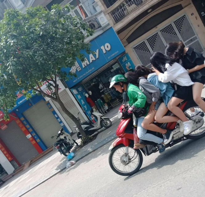 베트남에서 4대1 쌉가능