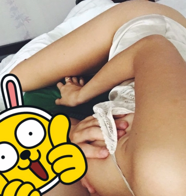 손이 바로 기어봉 잡으러 오네